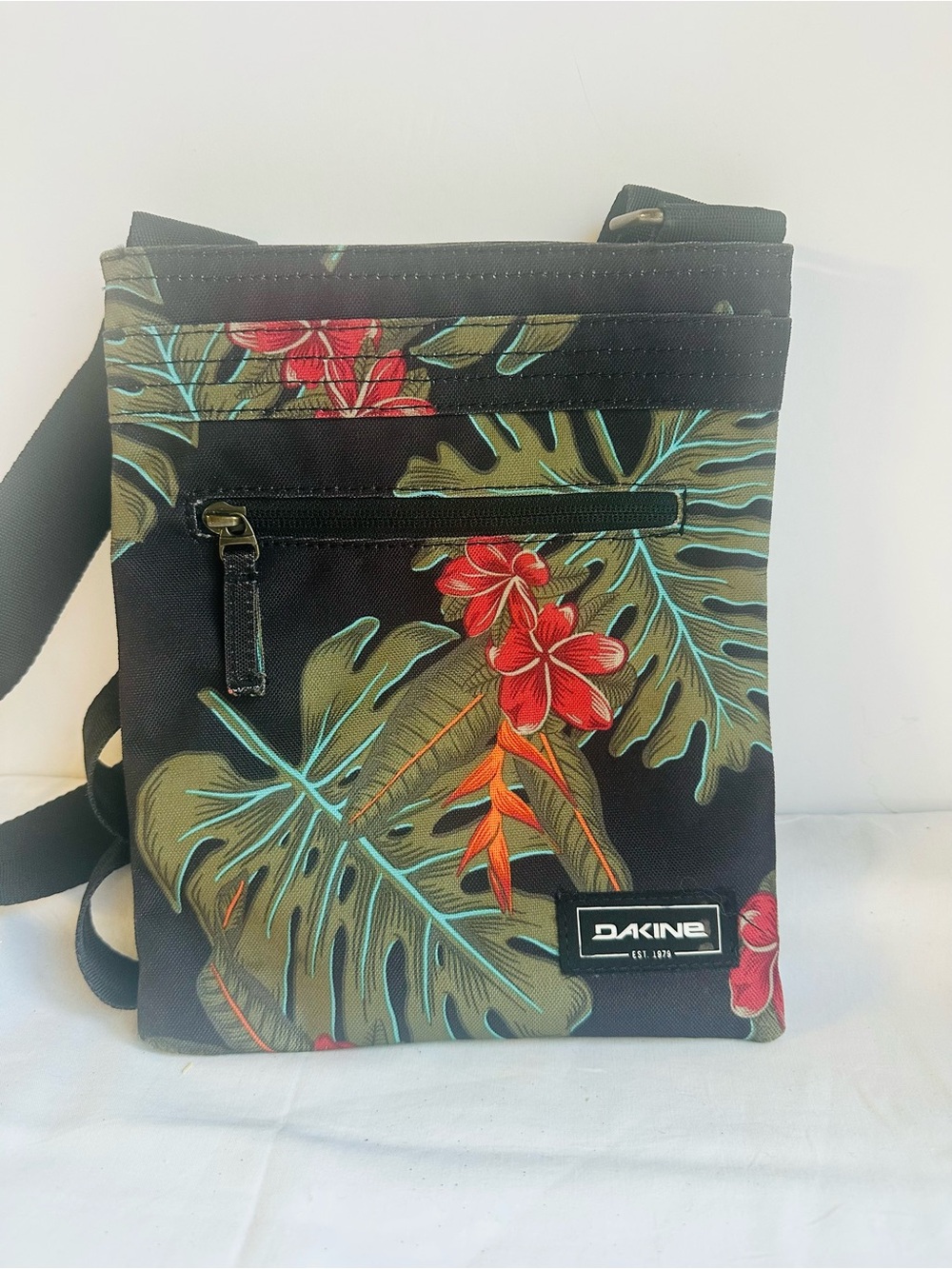 Dakine Crossbody Bag Black Tropical